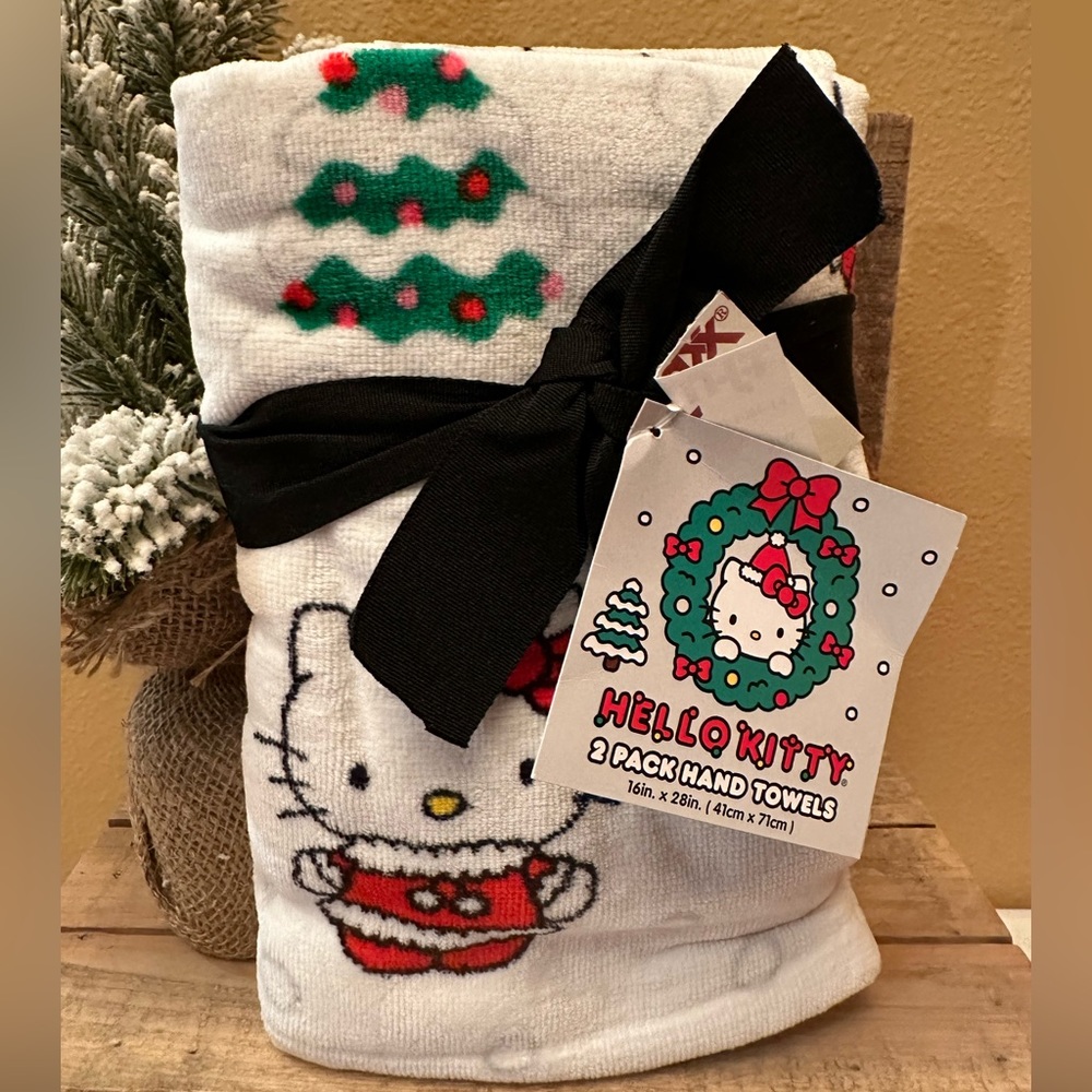 Hello Kitty Christmas hand towels
